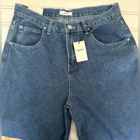 Forever 21 Wide Leg Cargo Jeans - NWT - Picture 3 of 5